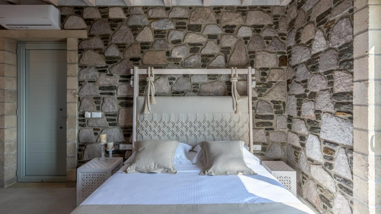 Hilltop Suites Milos Mytakas Екстер'єр фото